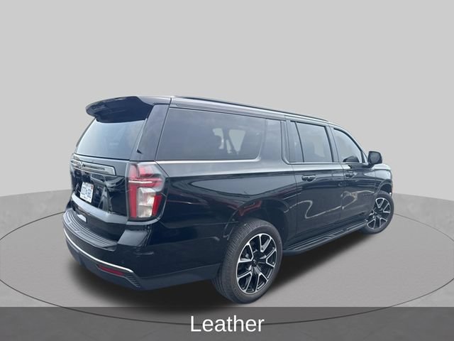 Used 2022 Chevrolet Suburban RST w/ Luxury Package AWD/4WD image 4
