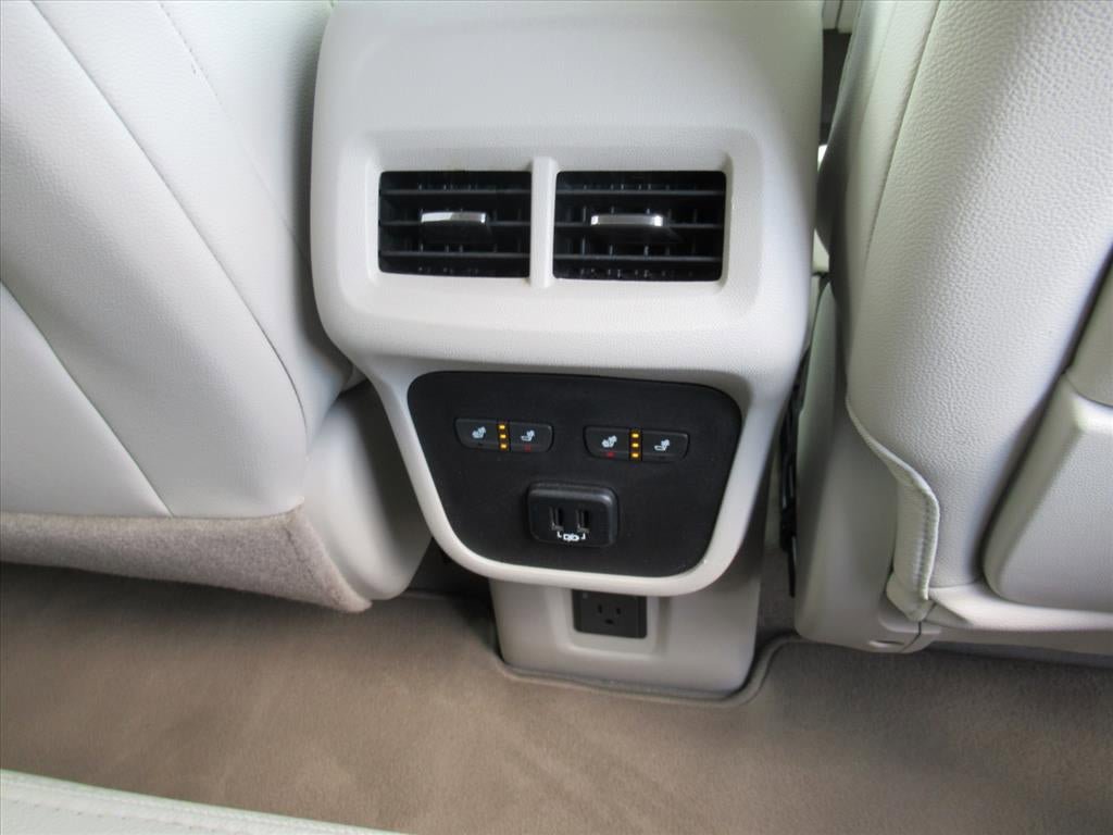 Used 2018 GMC Terrain Denali w/ Advanced Safety Package FWD image 32