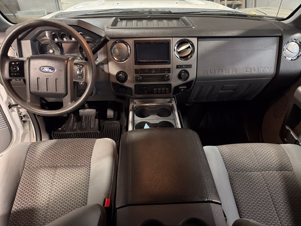 Used 2011 Ford F250 XLT w/ XLT Premium Pkg AWD/4WD image 4