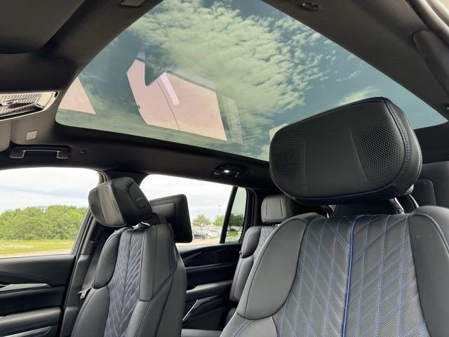 New 2026 Cadillac Escalade IQ Sport 1 w/ LPO, ONYX Package AWD/4WD image 26
