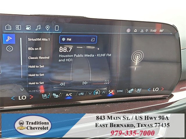 New 2026 Chevrolet Traverse RS w/ LPO, Floor Liner Package image 13