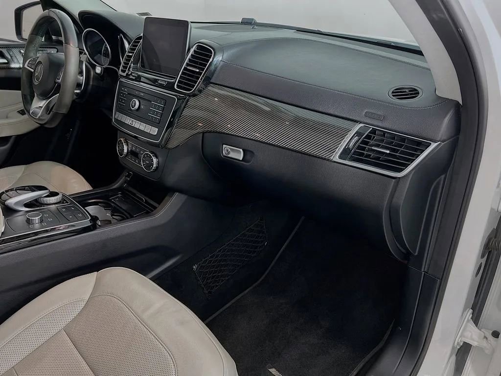 Used 2018 Mercedes-Benz GLE 43 AMG 4MATIC image 30