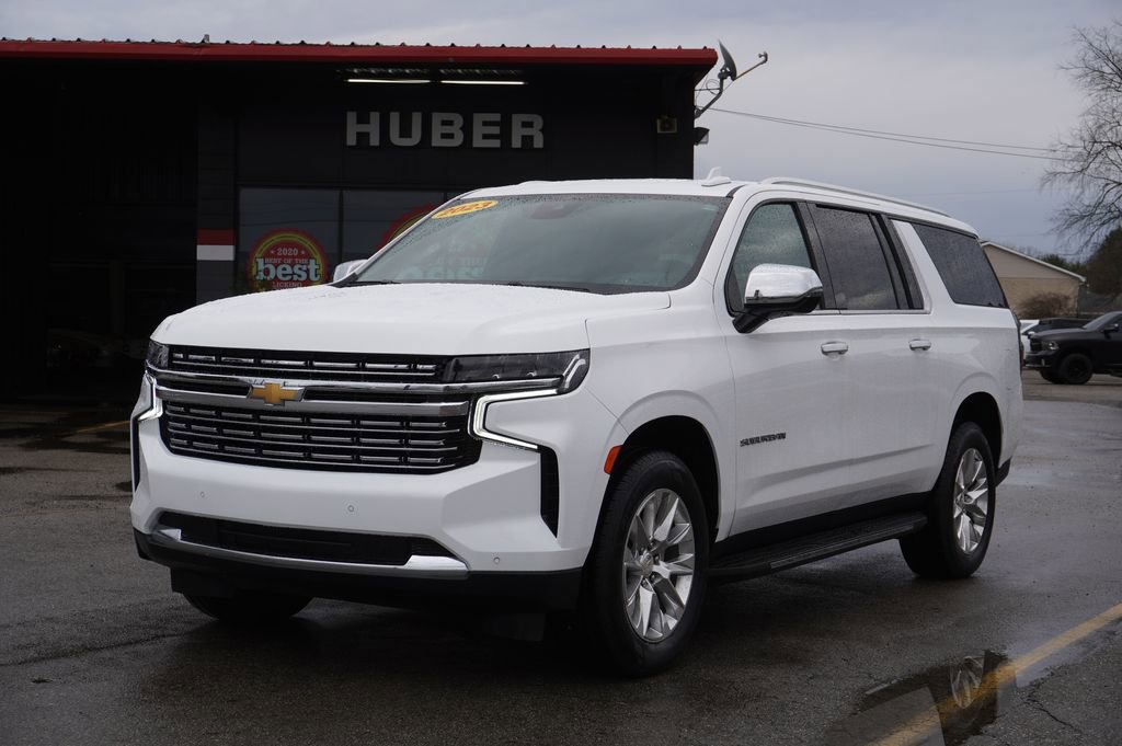 Used 2023 Chevrolet Suburban Premier image 3