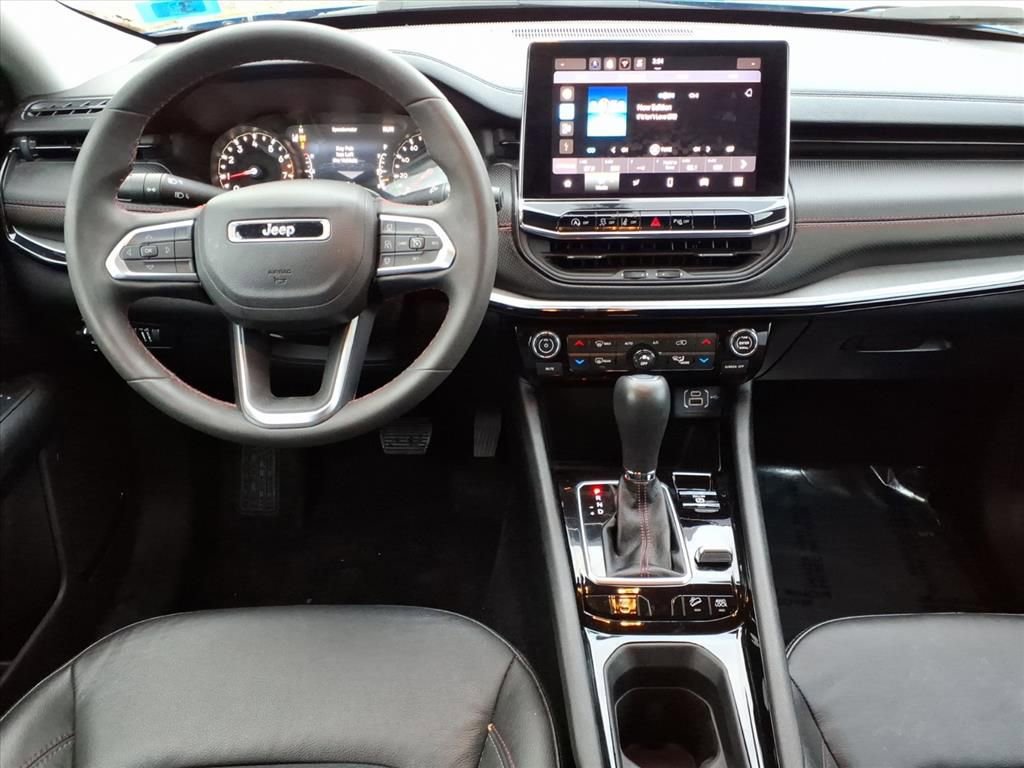 Used 2022 Jeep Compass Trailhawk image 9