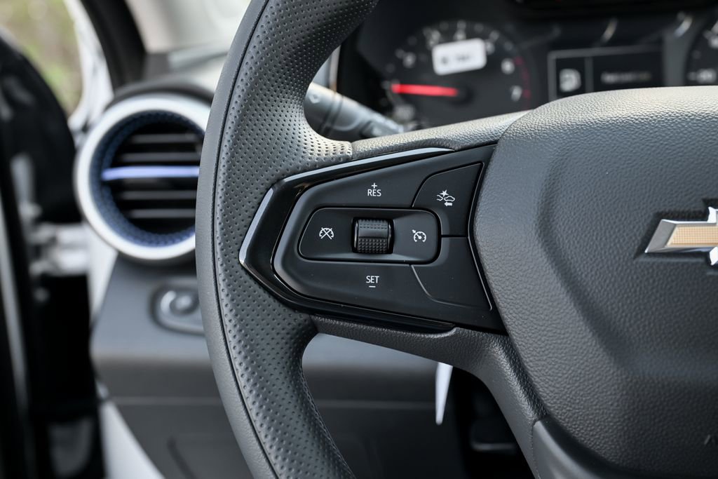 New 2026 Chevrolet Trax LS w/ LS Convenience Package FWD image 19