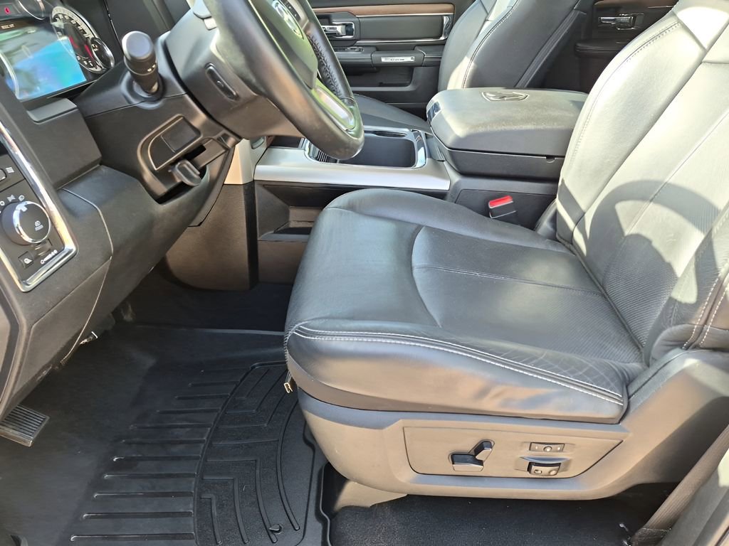 Used 2018 RAM 2500 Laramie image 31