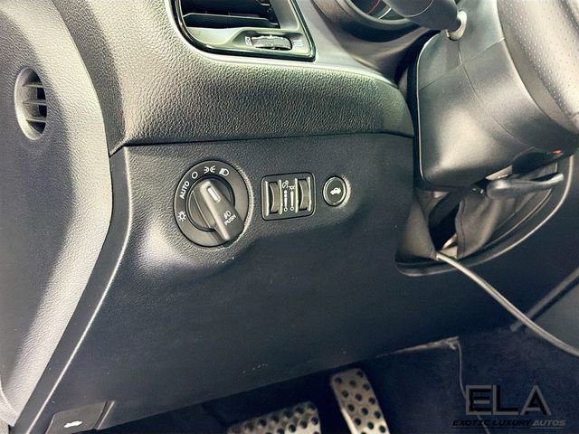 Used 2018 Dodge Challenger R/T RWD image 19