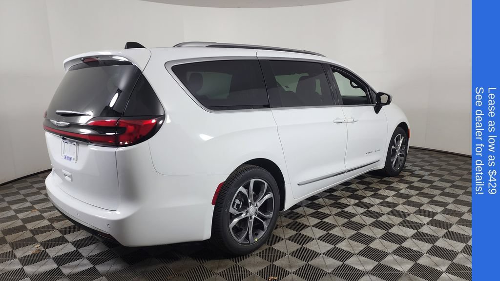 New 2026 Chrysler Pacifica Pinnacle FWD image 8