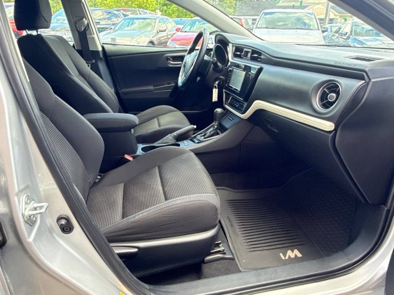 Used 2016 Scion iM FWD image 17