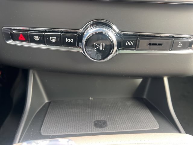 New 2026 Volvo XC90 T8 Plus w/ Protection Package Premier AWD/4WD image 20