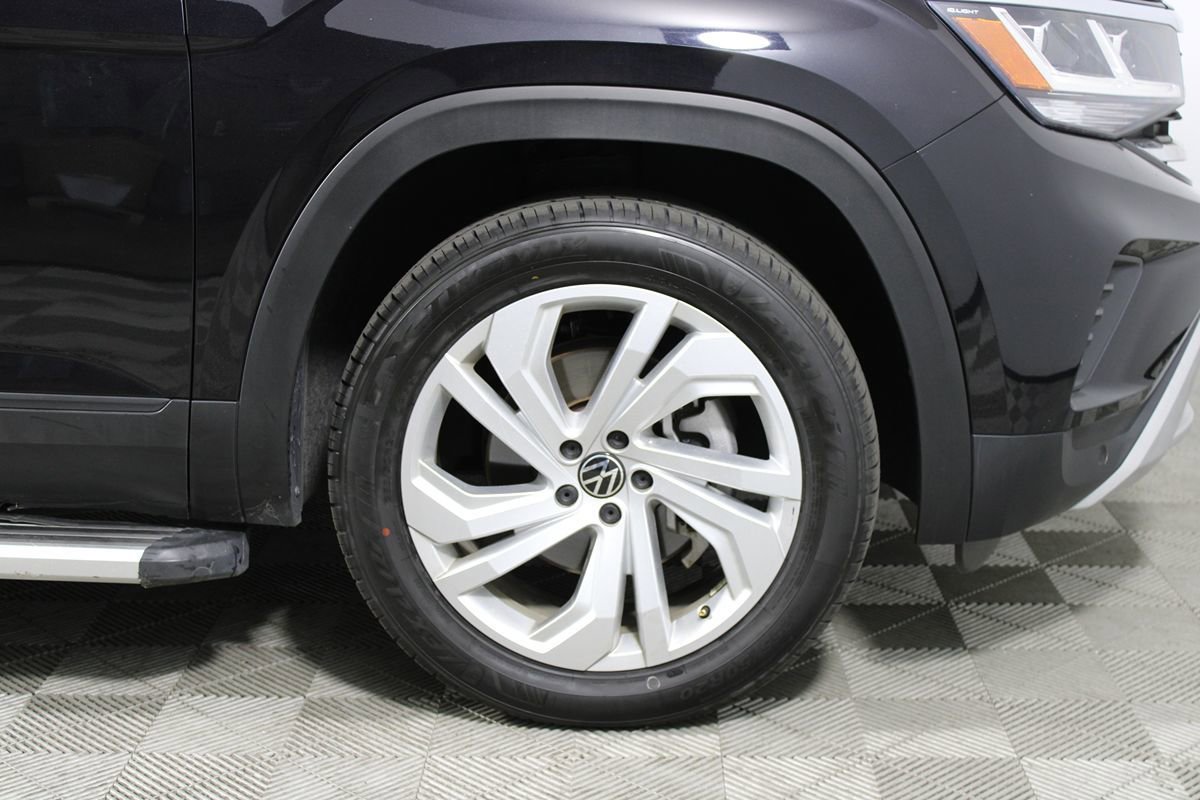 Used 2023 Volkswagen Atlas SE w/ Panoramic Sunroof Package image 41