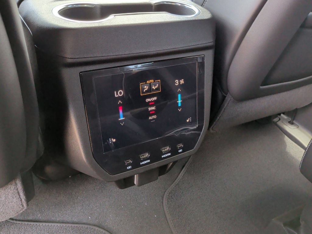 New 2026 GMC Yukon AT4 Ultimate AWD/4WD image 39