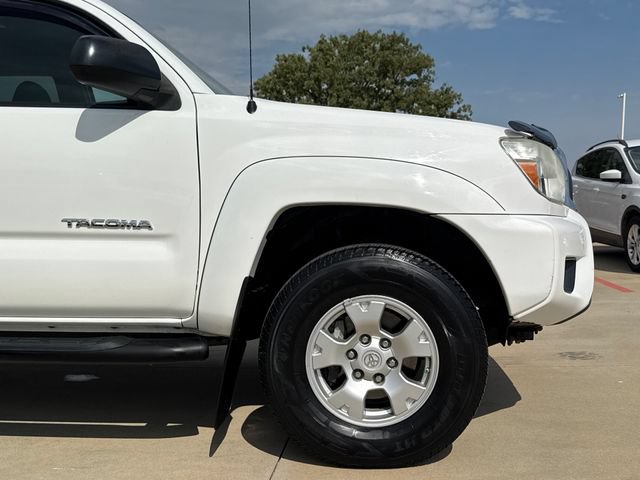 Used 2015 Toyota Tacoma 4x4 Double Cab w/ TRD Off-Road Package image 5