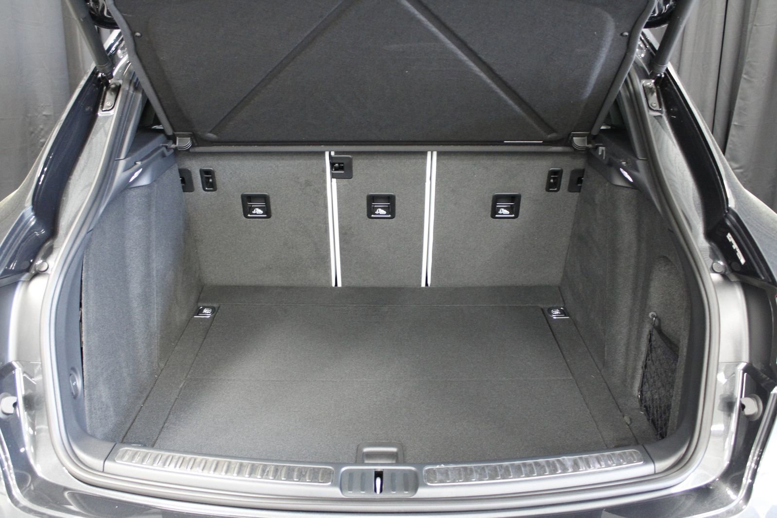 New 2026 Porsche Macan S image 16