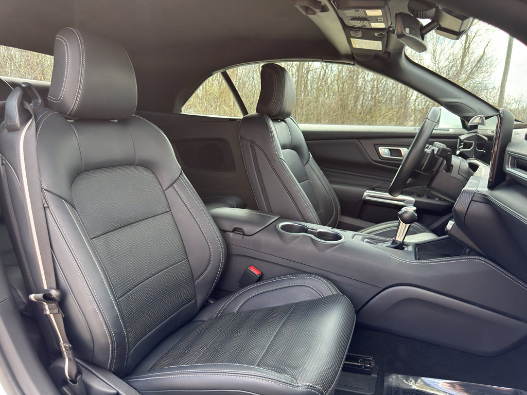 Used 2025 Ford Mustang GT Premium image 27