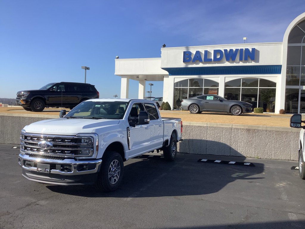 New 2026 Ford F350 Lariat AWD/4WD image 3