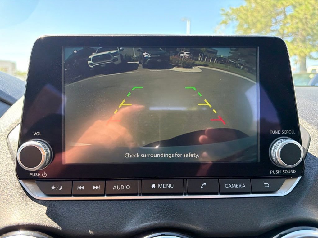 Used 2025 Nissan Sentra SV FWD image 32