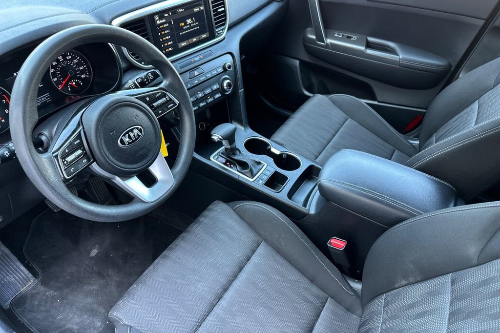 Used 2020 Kia Sportage LX AWD/4WD image 10