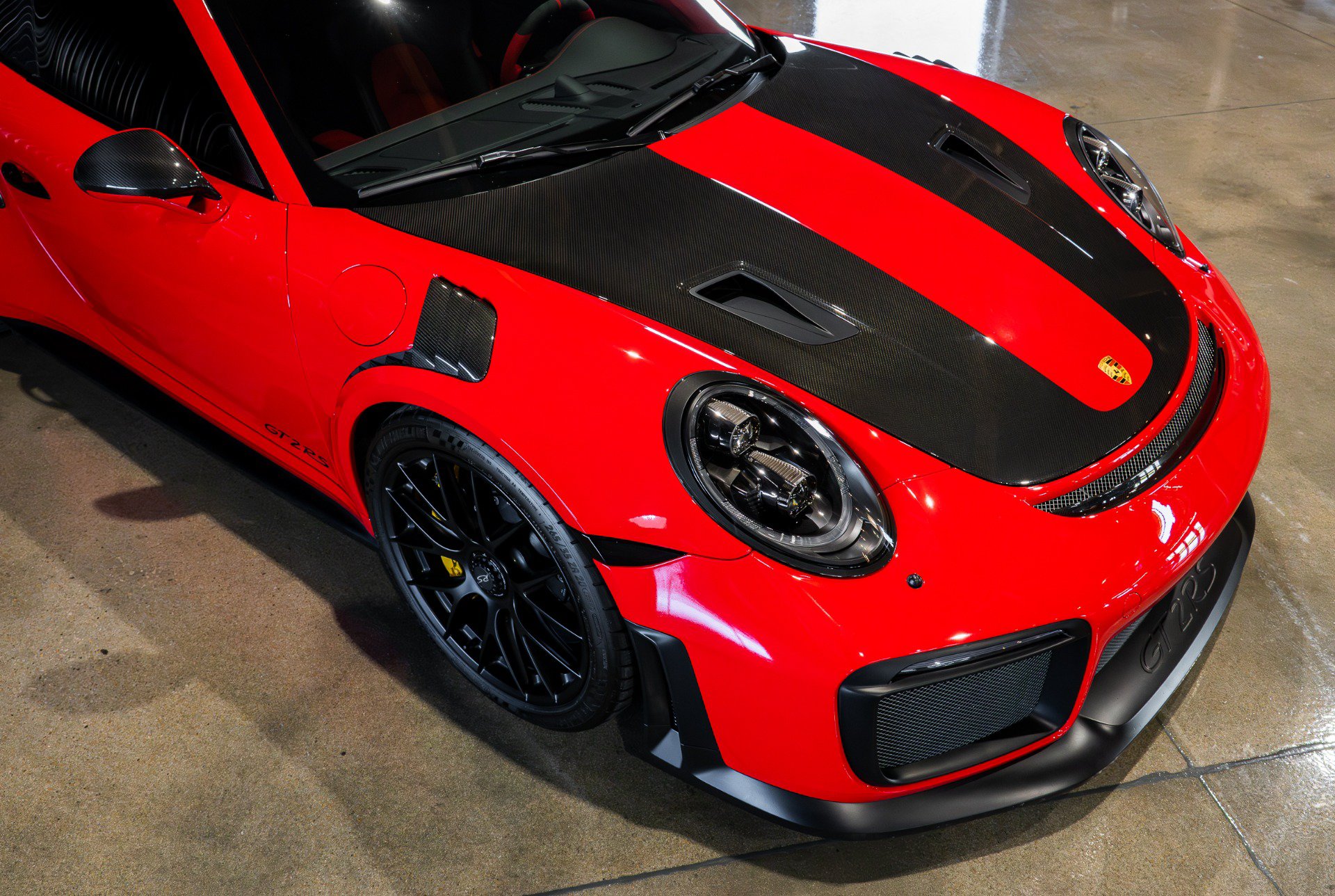 Used 2018 Porsche 911 GT2 RS RWD image 31