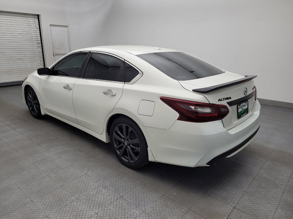 Used 2018 Nissan Altima 2.5 SR w/ SR Midnight Edition FWD image 5