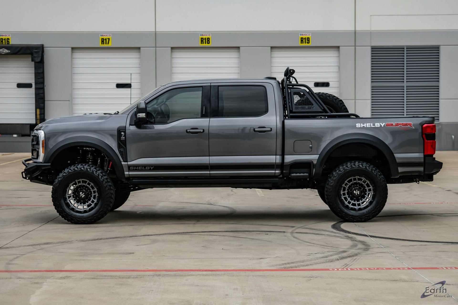 Used 2023 Ford F250 Lariat w/ Lariat Ultimate Package AWD/4WD image 7