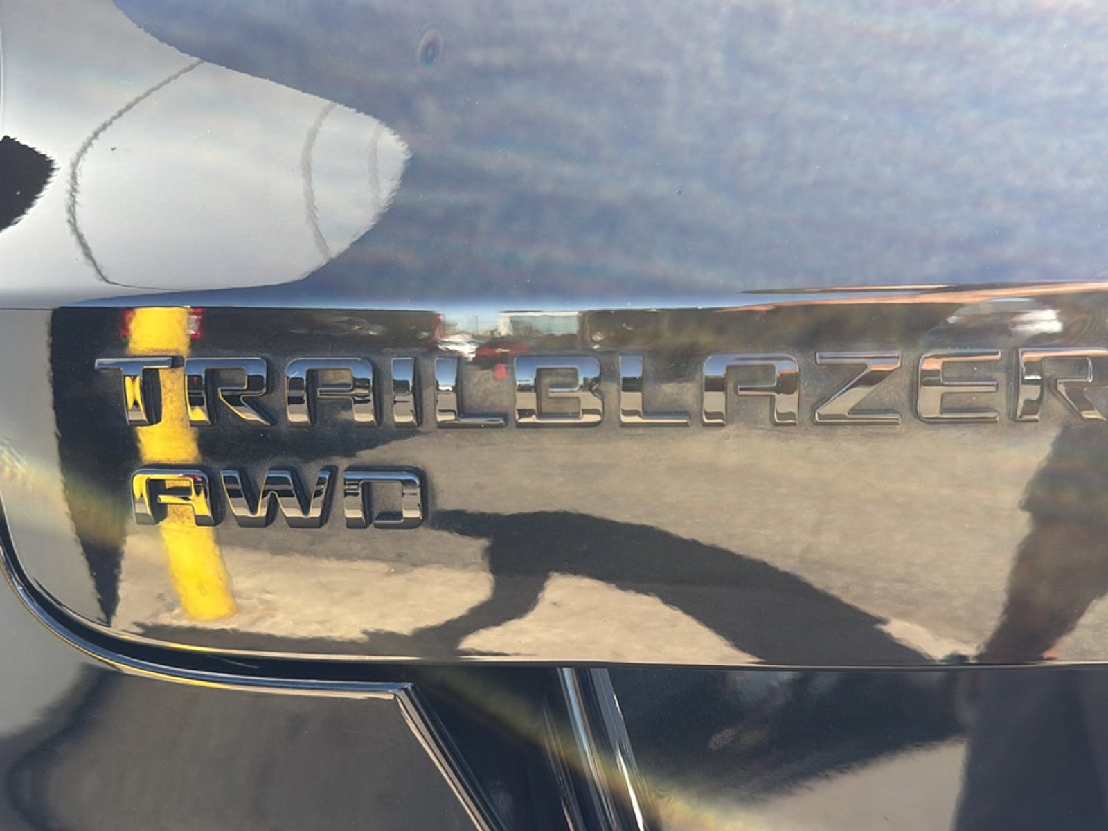 Used 2024 Chevrolet TrailBlazer RS w/ Convenience Package AWD/4WD image 47