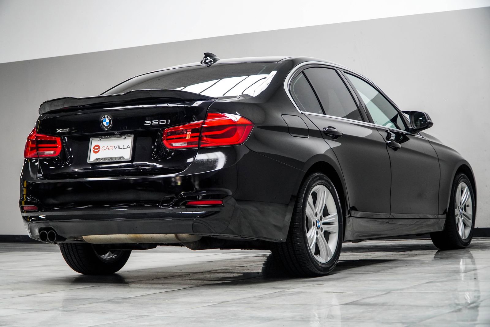 Used 2018 BMW 330i xDrive Sedan w/ Convenience Package AWD/4WD image 11