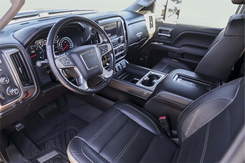 Used 2019 GMC Sierra 2500 Denali w/ Suspension Package, Off-Road image 13