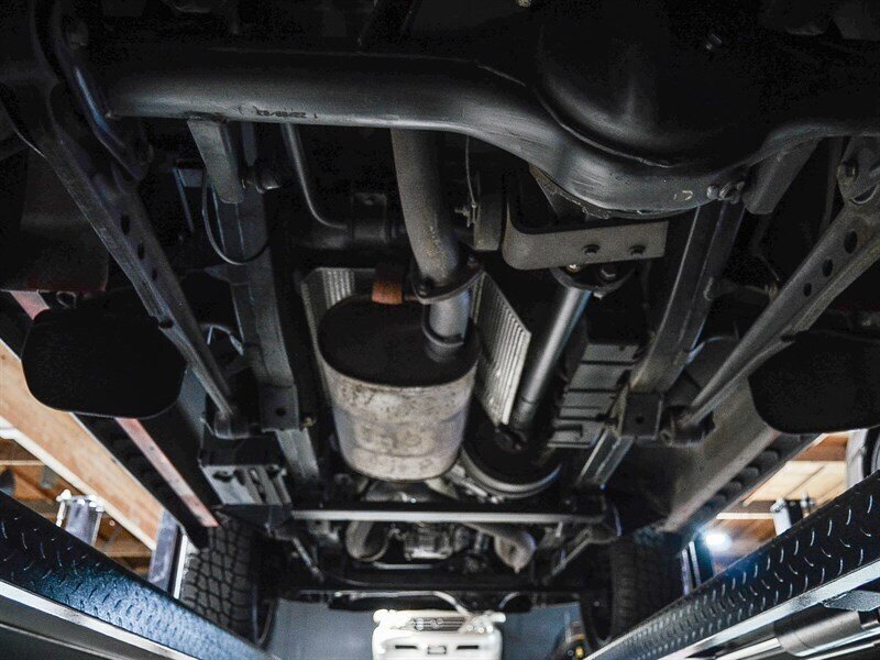 Used 2004 Land Rover Discovery S AWD/4WD image 38