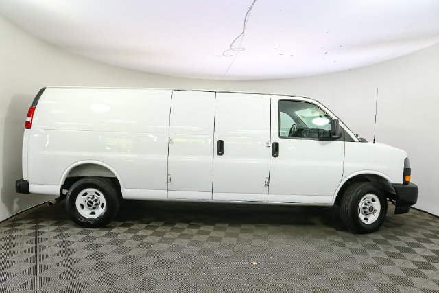 Used 2025 GMC Savana 3500 Extended w/ Driver Convenience Package RWD image 13