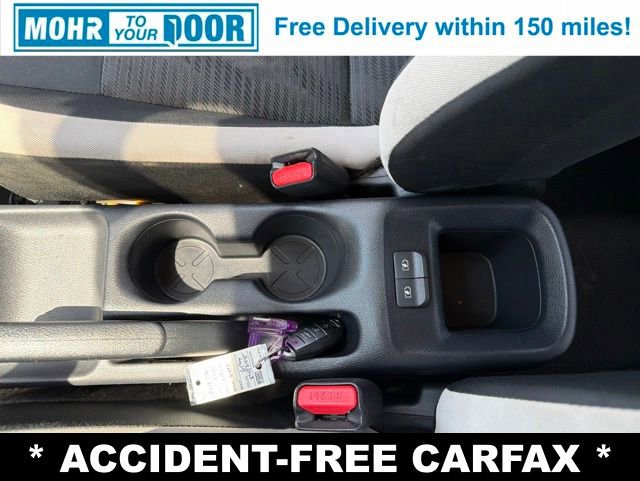 Used 2021 Nissan Versa SV FWD image 18