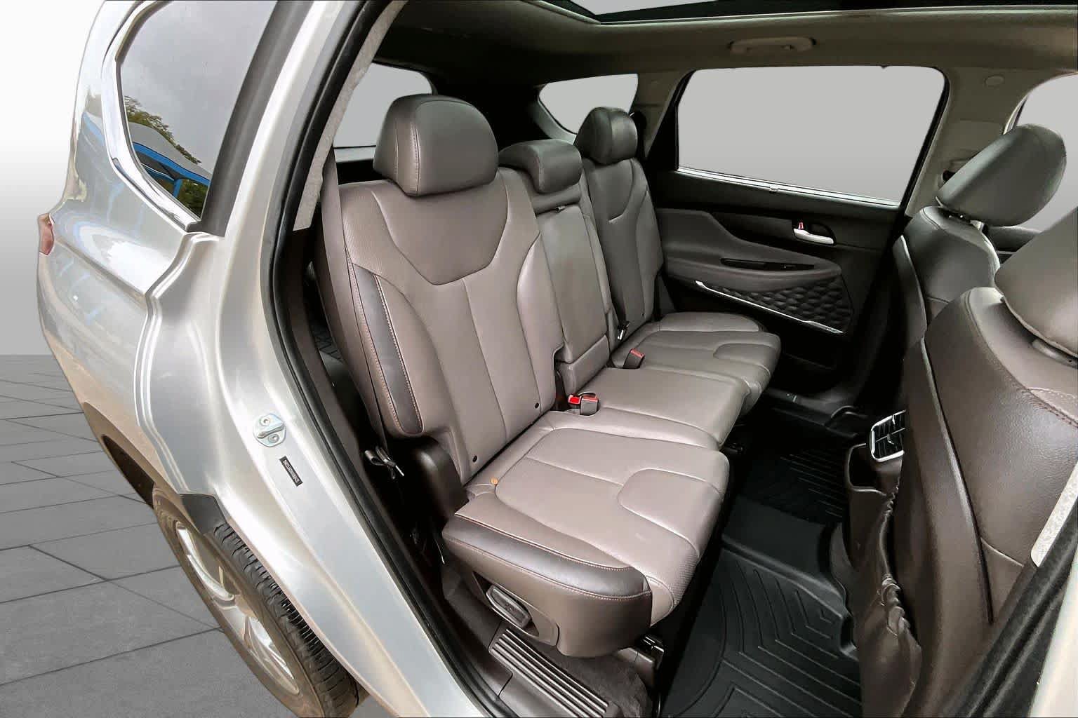 Used 2019 Hyundai Santa Fe Limited FWD image 19