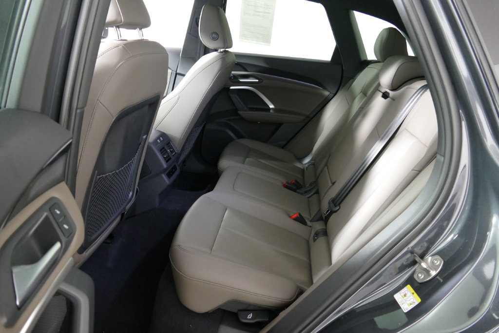 Certified 2025 Audi Q5 Premium w/ Convenience Package AWD/4WD image 30