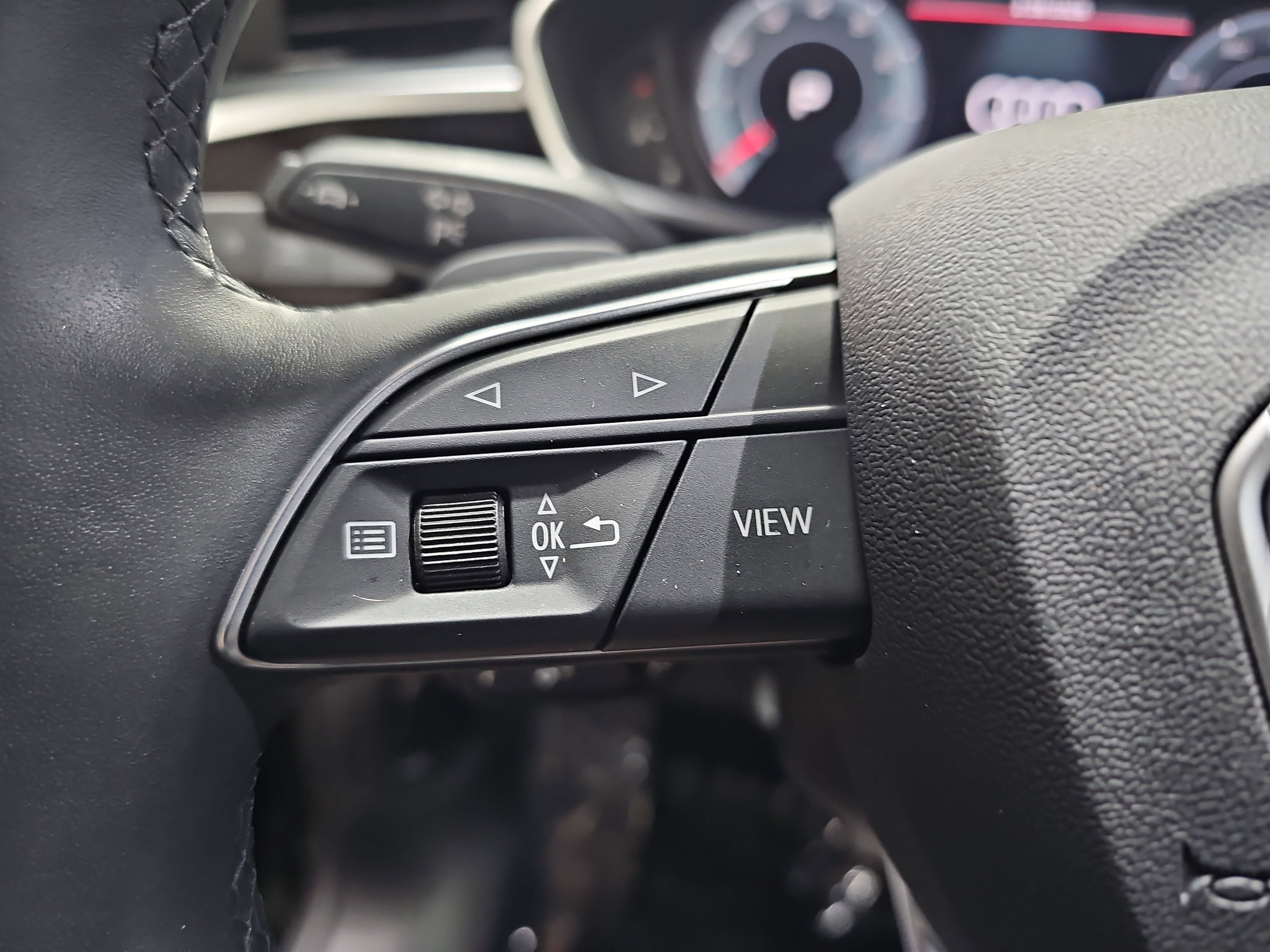 Used 2024 Audi Q3 2.0T Premium Plus image 18