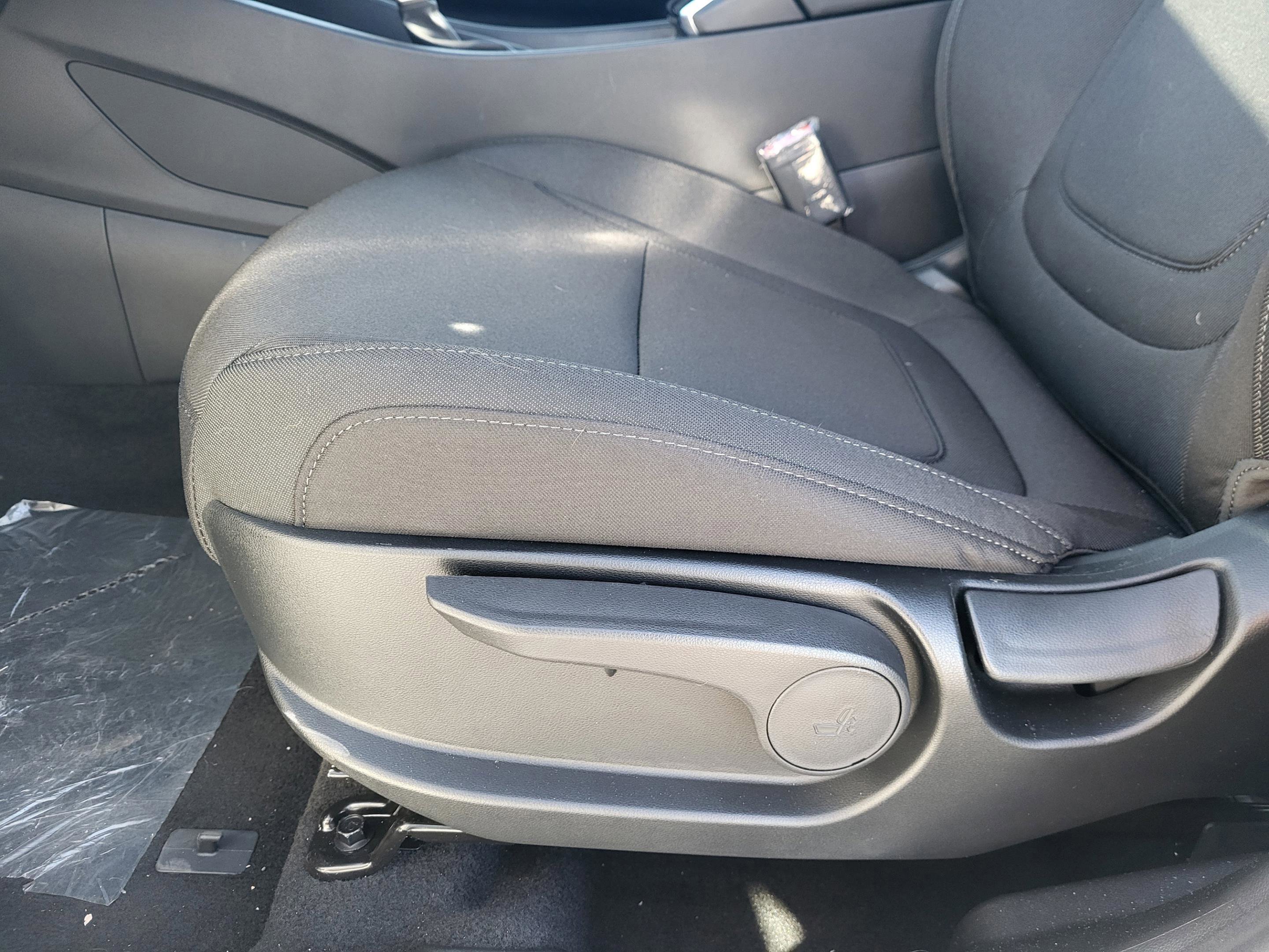 New 2026 Hyundai Tucson SE image 18