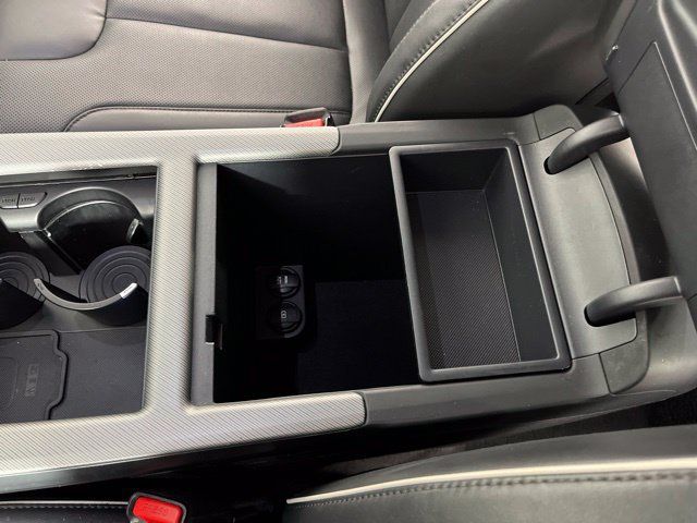 Used 2024 Hyundai Palisade SEL FWD image 31