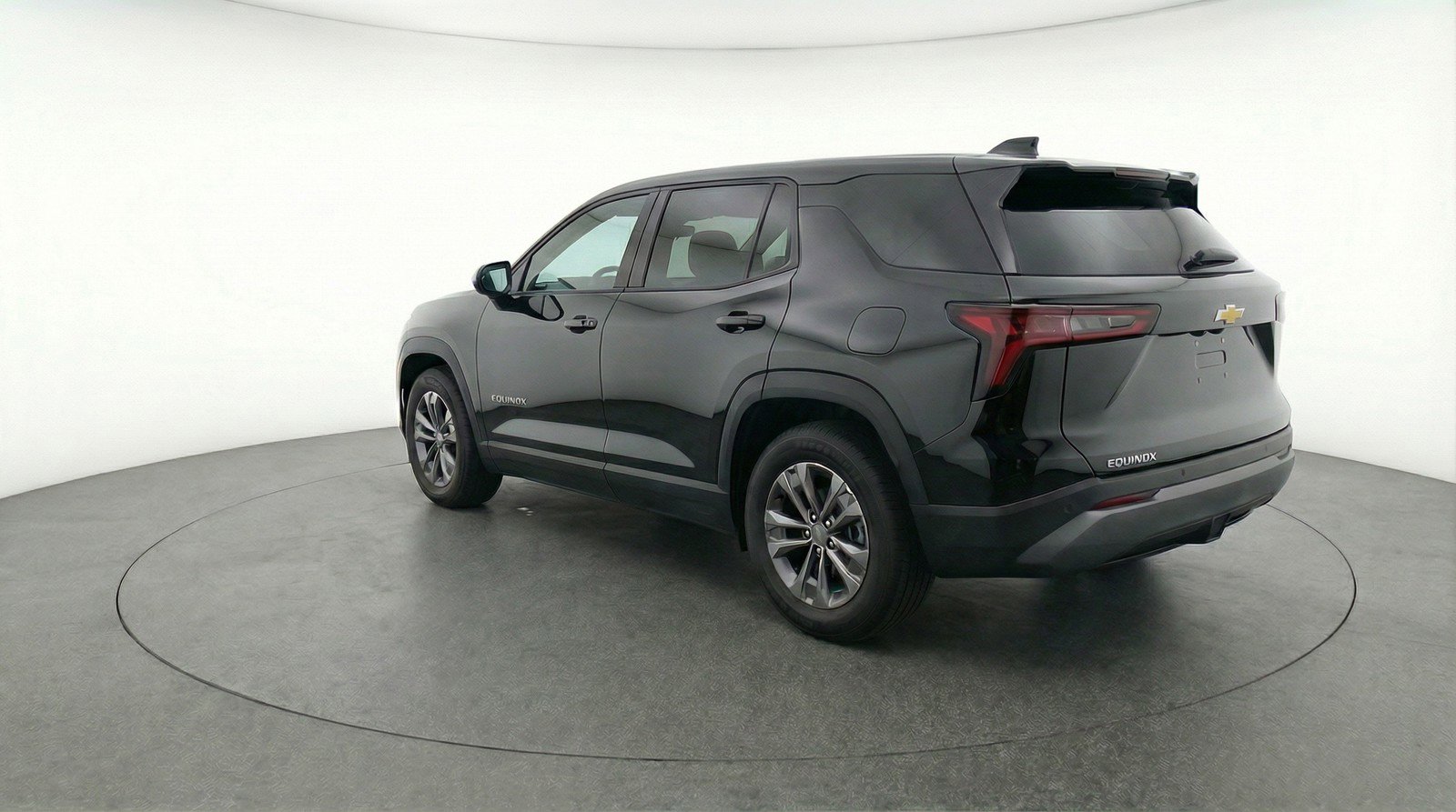 Used 2025 Chevrolet Equinox LT FWD image 6