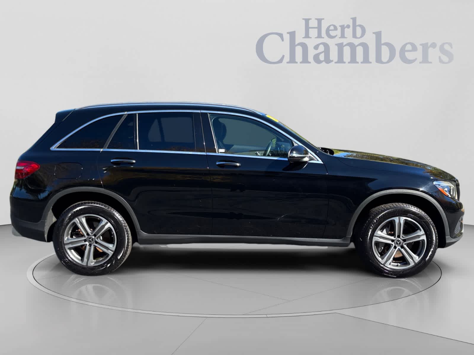 Used 2019 Mercedes-Benz GLC 300 4MATIC image 5