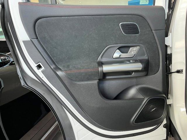 New 2025 Mercedes-Benz GLA 35 AMG 4MATIC image 18