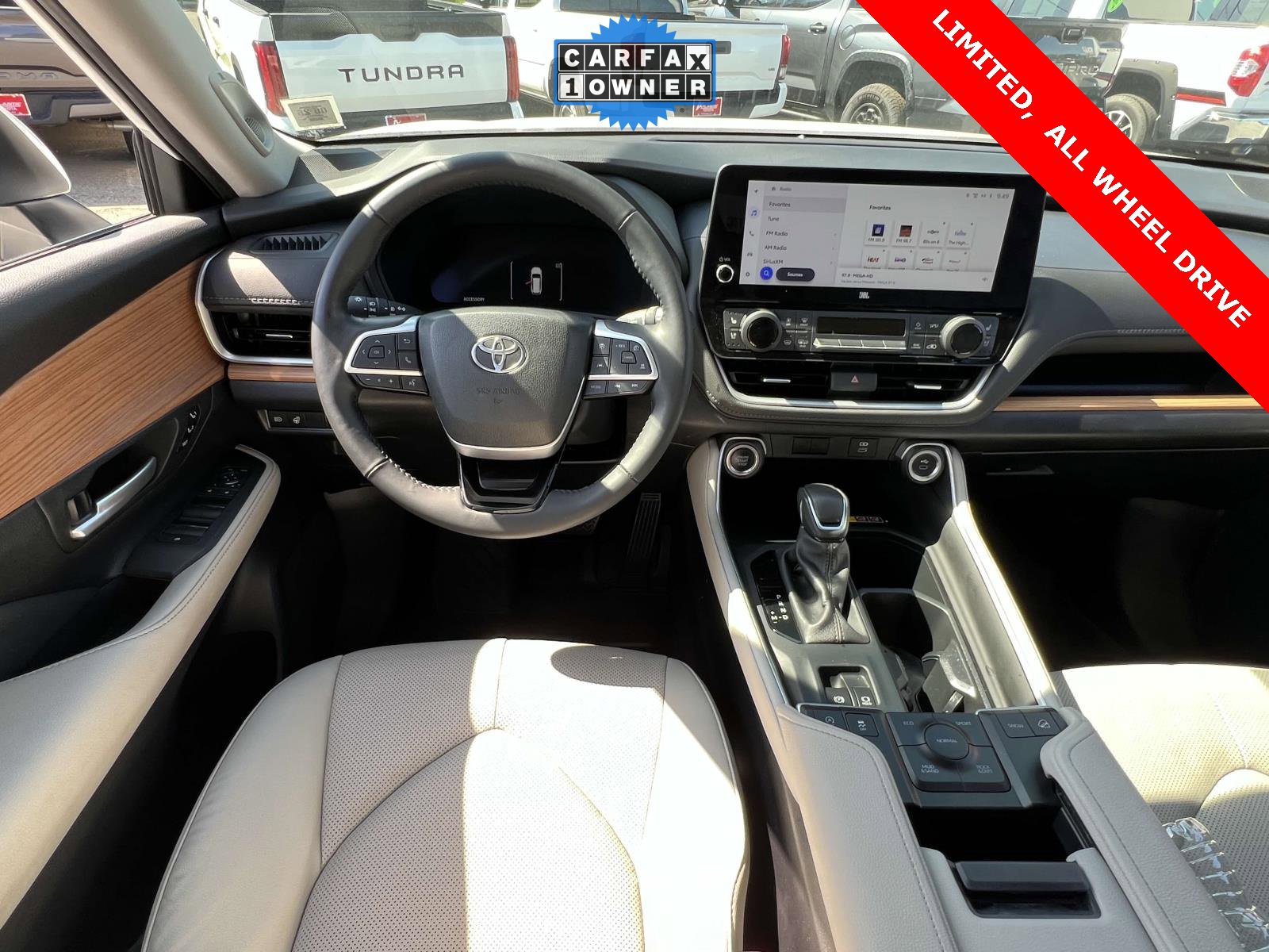 Used 2024 Toyota Grand Highlander Limited image 14