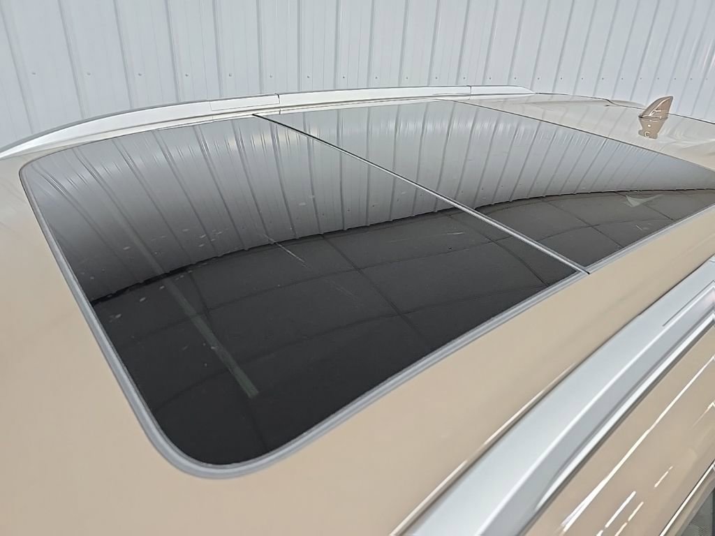 Used 2025 Nissan Rogue SV w/ SV Premium Package image 11