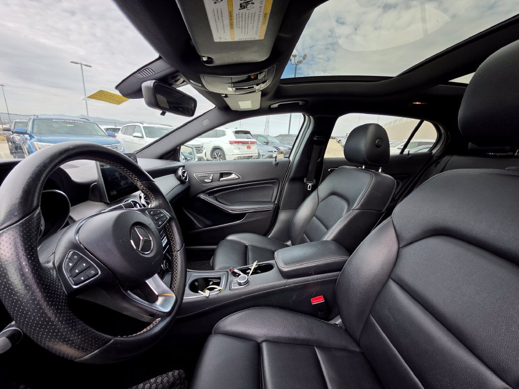 Used 2018 Mercedes-Benz GLA 250 4MATIC image 15