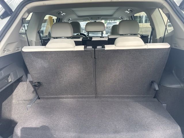 Used 2018 Volkswagen Tiguan SEL FWD image 4