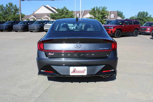 Used 2022 Hyundai Sonata Limited w/ Cargo Package FWD image 4