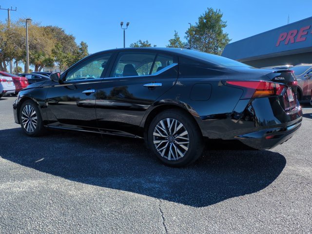 Certified 2024 Nissan Altima 2.5 SV image 7