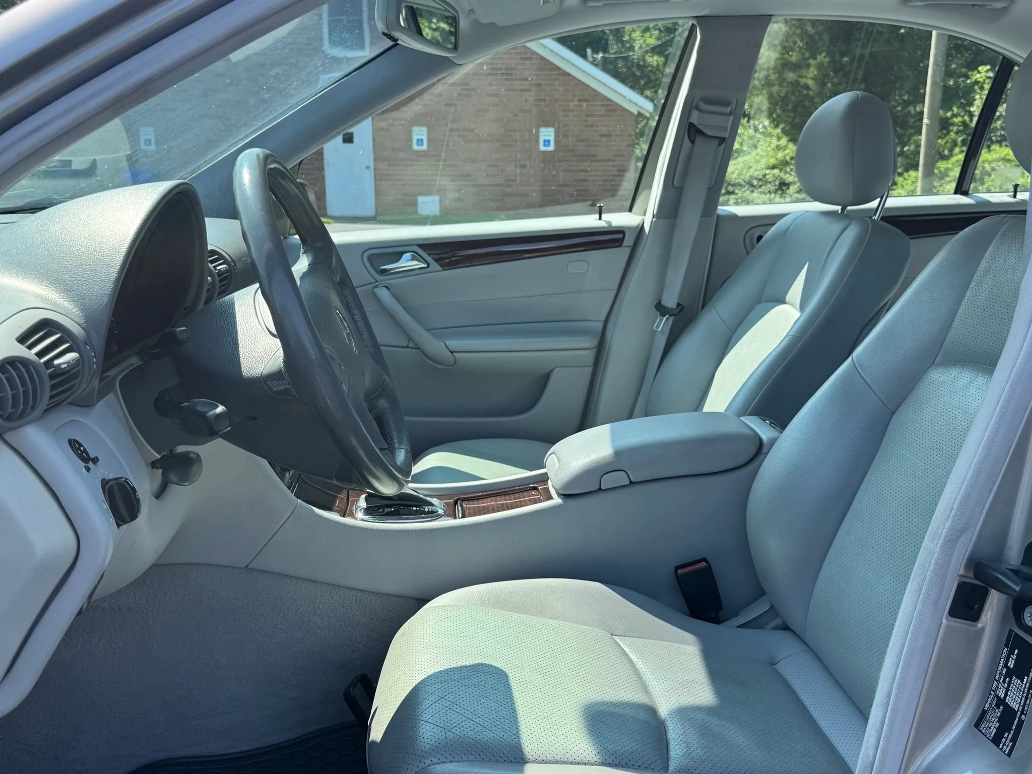 Used 2004 Mercedes-Benz C 240 Sedan image 13