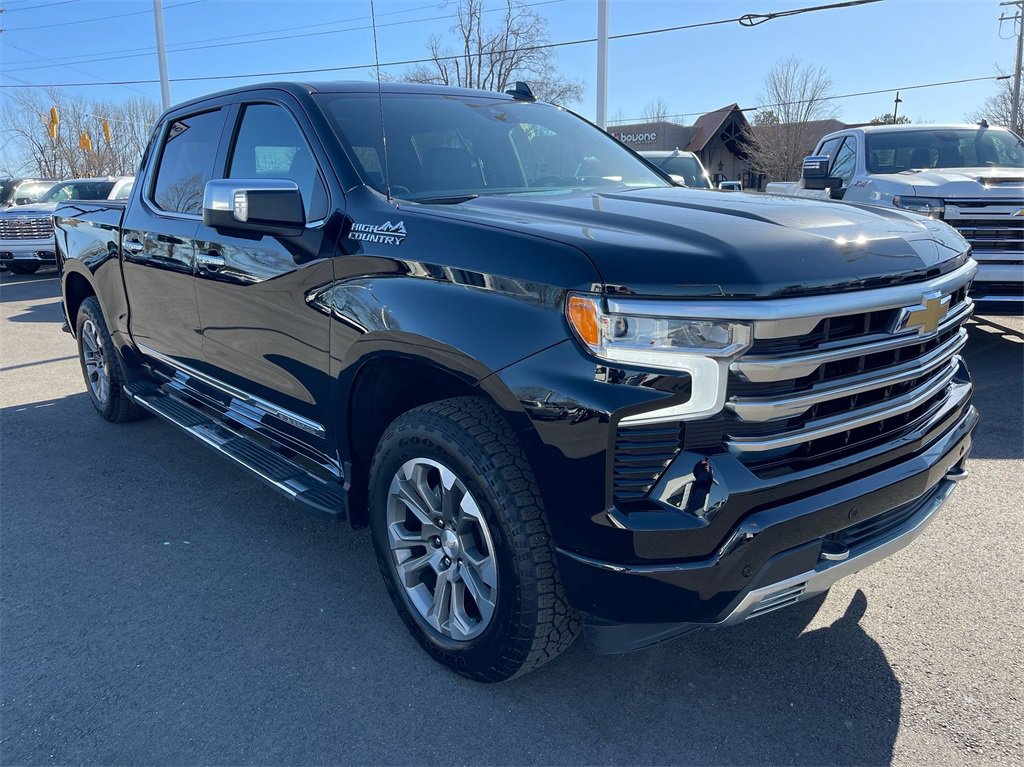 Used 2024 Chevrolet Silverado 1500 High Country w/ Technology Package image 7