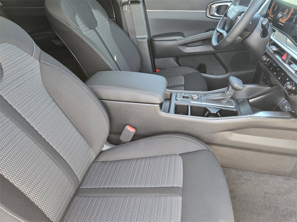New 2026 Kia Sorento LX image 10