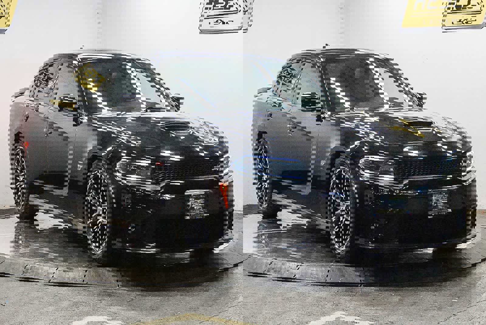 Used 2018 Dodge Charger R/T Scat Pack image 5