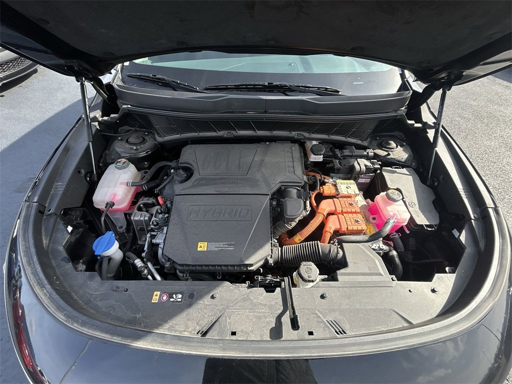 Used 2024 Kia Niro LX image 30